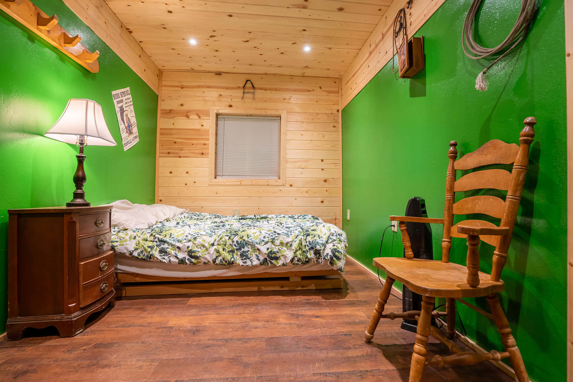 Green Room (1-2 guests) gallery 3