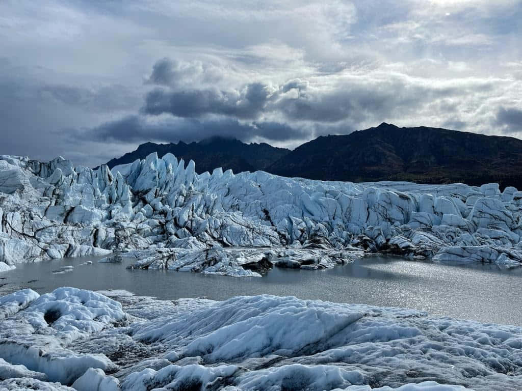 טיול רגלי על קרחון עם אפשרות טיפוס קרח