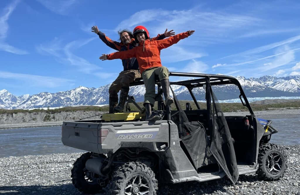 נסיעת UTV לאגם הקרחונים (באגי 6 מושבים)